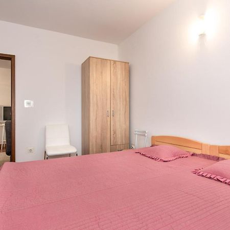 Apartment Drago *Cosy & Close To The Beach! كرك المظهر الخارجي الصورة