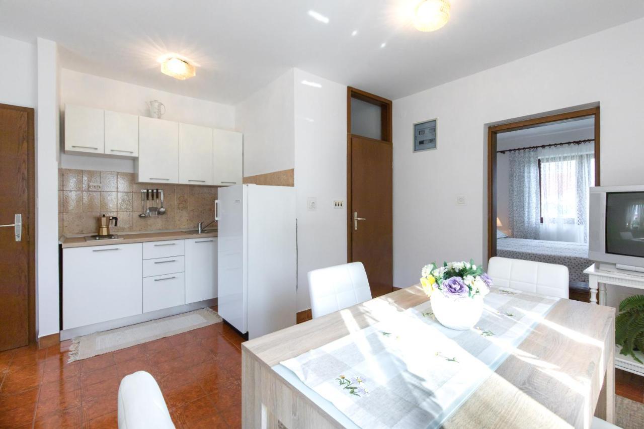 Apartment Drago *Cosy & Close To The Beach! كرك المظهر الخارجي الصورة
