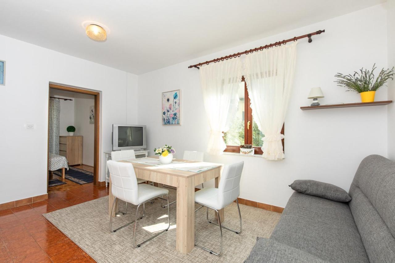 Apartment Drago *Cosy & Close To The Beach! كرك المظهر الخارجي الصورة