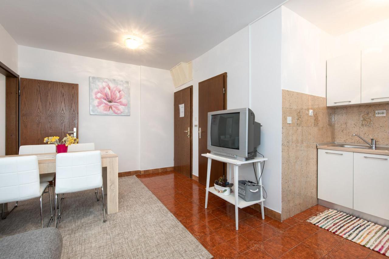 Apartment Drago *Cosy & Close To The Beach! كرك المظهر الخارجي الصورة